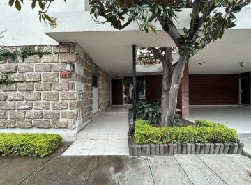 Casa de 3 habitaciones, San Pedro Garza García · Terreno con Casa Para Remodelar o Tumbar - Fuentes del Valle