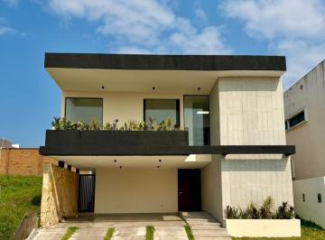 Casa · 230m² · 4 Recámaras · 2 Estacionamientos · Casa en Venta | Punta Tiburón