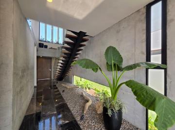 Casa · 273m² · 4 Recámaras · 2 Estacionamientos · Casa en Venta, Punta Tiburon Residencial y Golf