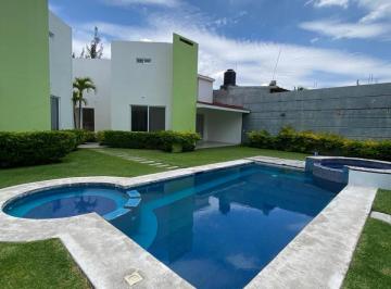 Casa · 4 Recámaras · 3 Estacionamientos · Casa - Otilio Montaño