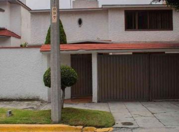 Casa de 3 habitaciones, Naucalpan de Juárez · Oportunidad en Satelite.