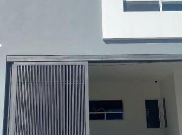 Casa de 3 habitaciones, Monterrey · Hermosa Casa en Venta Col Contry Sur