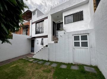 Casa · 205m² · 4 Estacionamientos · Casa en Renta con 3 Recamaras en Frac Sobre Av Paseo del Conquistador