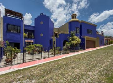 edb0dac16fd781a3116c5d06c2550ec9af3c6f9e9fd66a6ef0ff99b3f775b396 · Casa en San Miguel de Allende, San Antonio con Casita Independiente y Amueblada