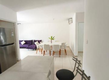 Departamento de 3 habitaciones, Solidaridad · Departamento en Renta Selvanova Coto 5