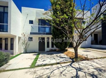 Casa en condominio de 3 habitaciones, El Marqués · Casa en Venta en Zibata, con Muy Buena Ubicación