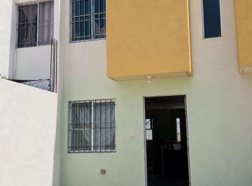 Casa de 2 habitaciones, General Escobedo · Casa Duplex en Cerradas de Vistas Al Parque, Escobedo. N. L.