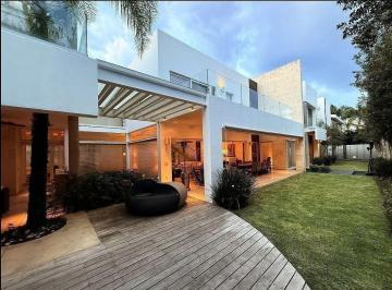 b957bebdaf908169ef812ab320eef29ab8dc0bfd78042564bb3274baa401323a · Residencia Casa de Lujo en Venta en Valle Real, Zapopan
