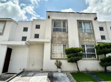 Casa · 85m² · 2 Recámaras · 2 Estacionamientos · Renta Casa Residencial del Parque Privada Seguridad Cerca Heb Mirador B Quintana