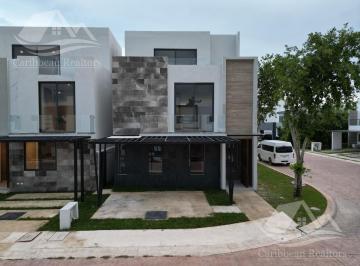 Casa · 117m² · 4 Recámaras · Casa en Venta Cancun Rio
