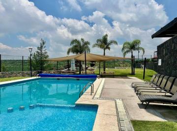 Casa · 350m² · 3 Recámaras · 3 Estacionamientos · Renta Casa Exclusiva Mision San Jeronimo Fernte Plaza Paseo Queretaro Alberca Seguridad