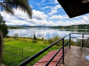 3635e293ee0c5b9fc1d69ef7ad8dd5a75fe06f9181fae95d00b4fe86421305c6 · Casa en Venta en Bosques del Lago