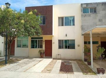 fcda1d71f2030e1e609e0b92612bca7ffa96875acc0122fed18cf2a3daf9fdfa · Casa en Venta en Bugambilias