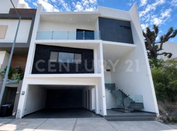 Casa · 412m² · 4 Recámaras · Casa en Venta en Cumbres Elite Premier Sector Everest