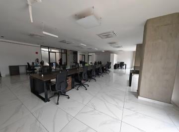 Oficina de 4 habitaciones, Manzanillo · Piso de Edificio