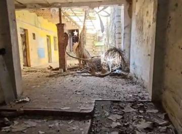 Terreno / Lote · 844m² · Buscas un Lugar Para Remodelar o Construir Algo Nuevo en Su Totalidad. Tenemos Esta Propiedad Par