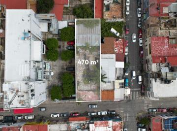 Terreno / Lote · 844m² · Buscas un Lugar Para Remodelar o Construir Algo Nuevo en Su Totalidad. Tenemos Esta Propiedad Par
