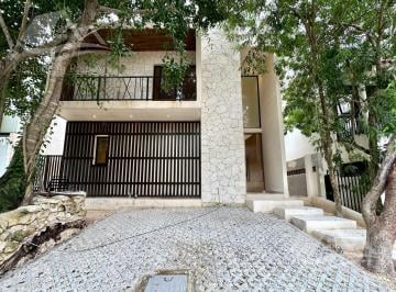 Casa · 372m² · 4 Recámaras · 3 Estacionamientos · Casa en Venta Senderos Mayakoba