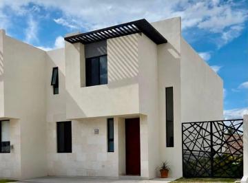 Casa en condominio de 3 habitaciones, El Marqués · En Renta Casa en Zibatá en Condominio Azhäla 224 Cerca del Parque Nandu y Áreas Comerciales