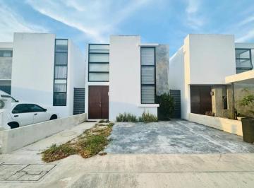 Casa de 2 habitaciones, Mérida · Casa en Renta Amueblada en Residencial Sac - Uh, Mérida Yucatán