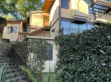 Casa en condominio de 4 habitaciones, Valle de Bravo · Chalet en Loto Azul, Valle de Bravo | Naturaleza, Privacidad y Vistas Al Bosque