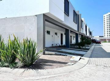 Casa de 3 habitaciones, Zapopan · Casa Renta $16,000 Super Ubicacion Zona Sur