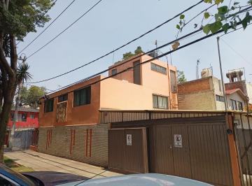 Casa · 161m² · 3 Recámaras · 3 Estacionamientos · Casa en Venta en Colonia Avante en Coyoacán con Uso de Suelo H05 y Vigilancia Privada