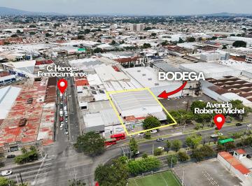 Bodega comercial de 4 habitaciones, Guadalajara · Bodega en Renta, Col. Ferrocarril, La Aurora, Guadalajara, Jalisco