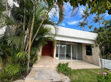 Casa de 3 habitaciones, León · Casa en Venta en Arbide