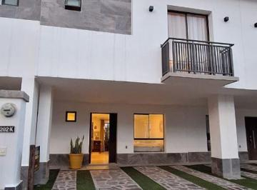 Casa de 3 habitaciones, León · Casa en Venta en Leon Guanajuato