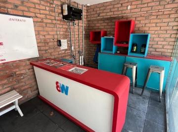 Local comercial · 250m² · 6 Estacionamientos · Local Comercial en Palmas Para Gym