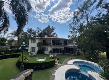 Casa de 4 habitaciones, Ixtapan de la Sal · Vendo o Rento Casa Hermosa en Club de Golf