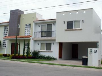 Casa en condominio de 4 habitaciones, Tlajomulco de Zúñiga · Casa en Renta en Fraccionamiento Casa Fuerte