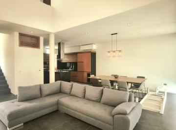 Casa en condominio de 3 habitaciones, Cancún · Casa Amueblada en Renta 3 Recamaras 2.5 Baños Alberca Residencial Aqua Huayacan Cancun