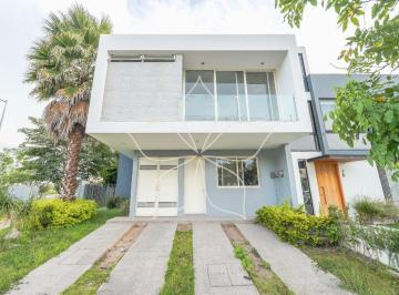 Casa de 4 habitaciones, Zapopan · Residencia en Renta Valeira, Solares, Zona Real, Zapopan, Jal.