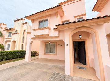 Casa de 3 habitaciones, Tlajomulco de Zúñiga · Casa en Venta | Villa California | Excelente Ubicación