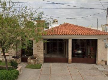 Casa de 5 habitaciones, Gómez Palacio · Recuperación Bancaria en Colima 335, Las Rosas, Gómez Palacio, Durango C. P. 35090