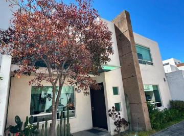 Casa de 3 habitaciones, San Andrés Cholula · Casa en Venta en La Radial, San Andrés Cholula