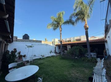 Casa · 287m² · 2 Recámaras · 2 Estacionamientos · Casa en Venta en Jardines Vallarta