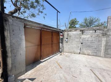 Terreno comercial · 255m² · 2 Recámaras · 3 Estacionamientos · Bodega en Renta Monterrey