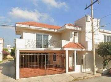 Casa de 5 habitaciones, Ciudad Madero · C. Hidalgo 102, Unidad Nacional, 89410 Cd Madero, Tamps. N806