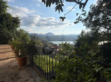 Casa · 401m² · 4 Recámaras · 6 Estacionamientos · Casa en Renta en Monte Alto