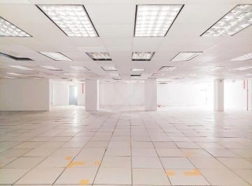 Oficina · 500m² · Triunfo 8: Oficina en Renta en Centro