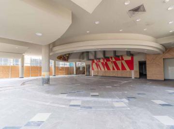 Local comercial · 350m² · 100 Estacionamientos · Local en Renta en San Andrés Atenco