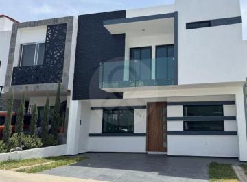 Casa de 4 habitaciones, Zapopan · Casa en Venta en Nuevo México