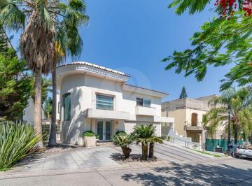 i59oLp3-l.jpg · Casa en Condominio en Venta en Puerta de Hierro