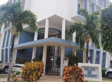 Departamento · 302m² · 4 Recámaras · 1 Estacionamiento · Oportunidad Cancun PH en Venta / Renta, 4 Recamaras, Alberca