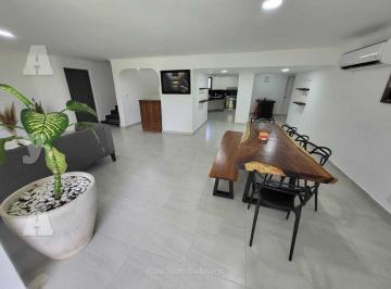 Casa · 200m² · 4 Recámaras · Casa en Venta/renta 4 Recámaras, Remodelada, Amueblada, Pescador, Zh, Cancún
