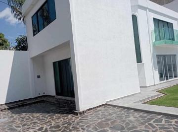 Casa de 2 habitaciones, Zapopan · Casa en Renta Para Hogar / Oficinas