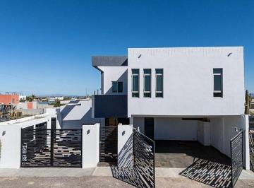 cf2d2a06ce23373b5dcecddfe339d8c915a007420b9d6f6b430b0876b5ae0189 · Calle 9 Casa Cardenal